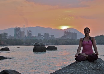 MYK YOGA GJENNOM 8 UKER