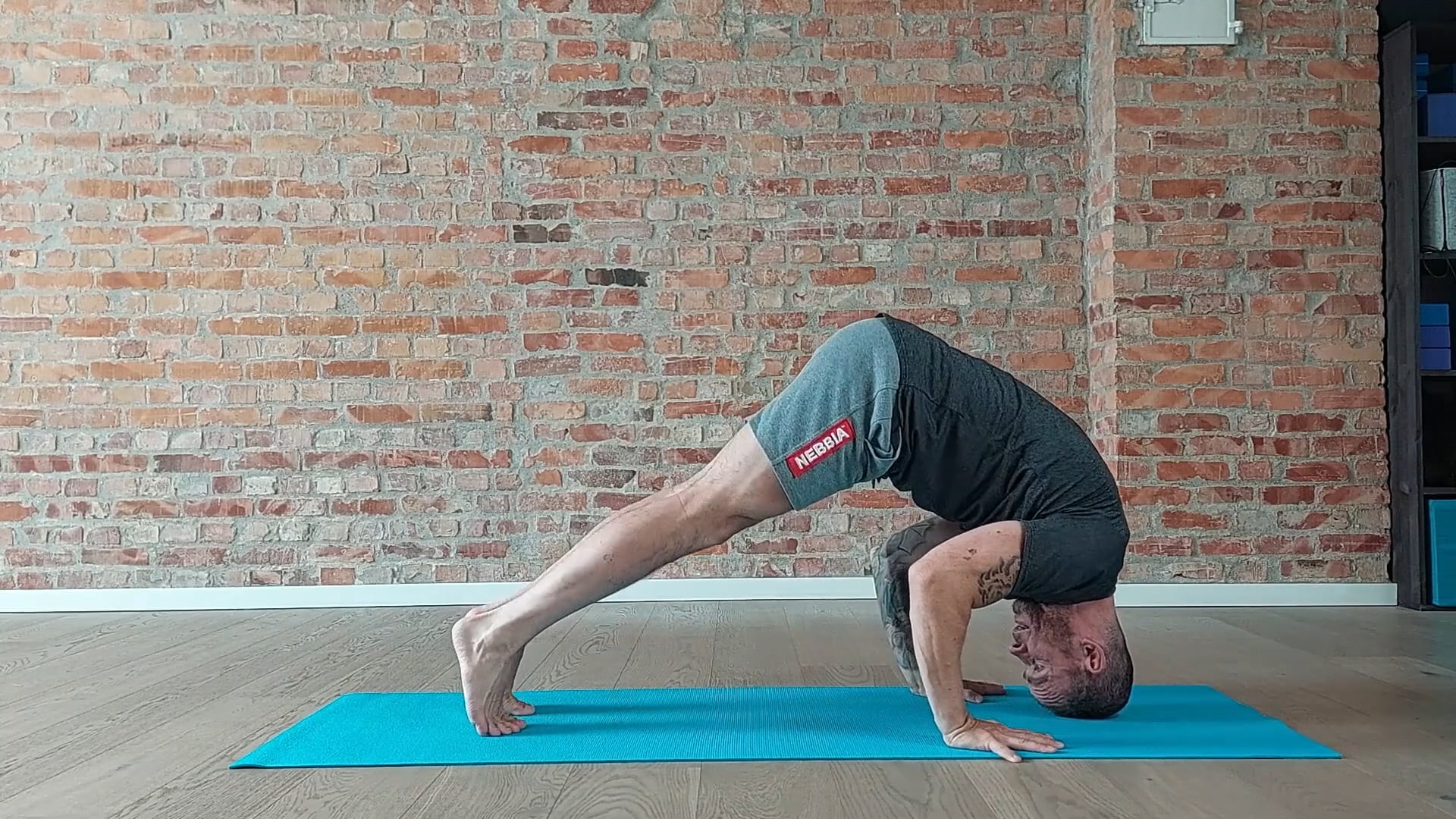 FASE 5: MER TRYKK PÅ HODET