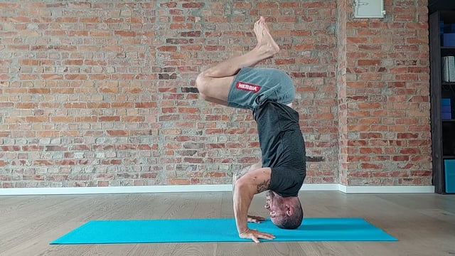 FASE 9: KNÆR HØYERE