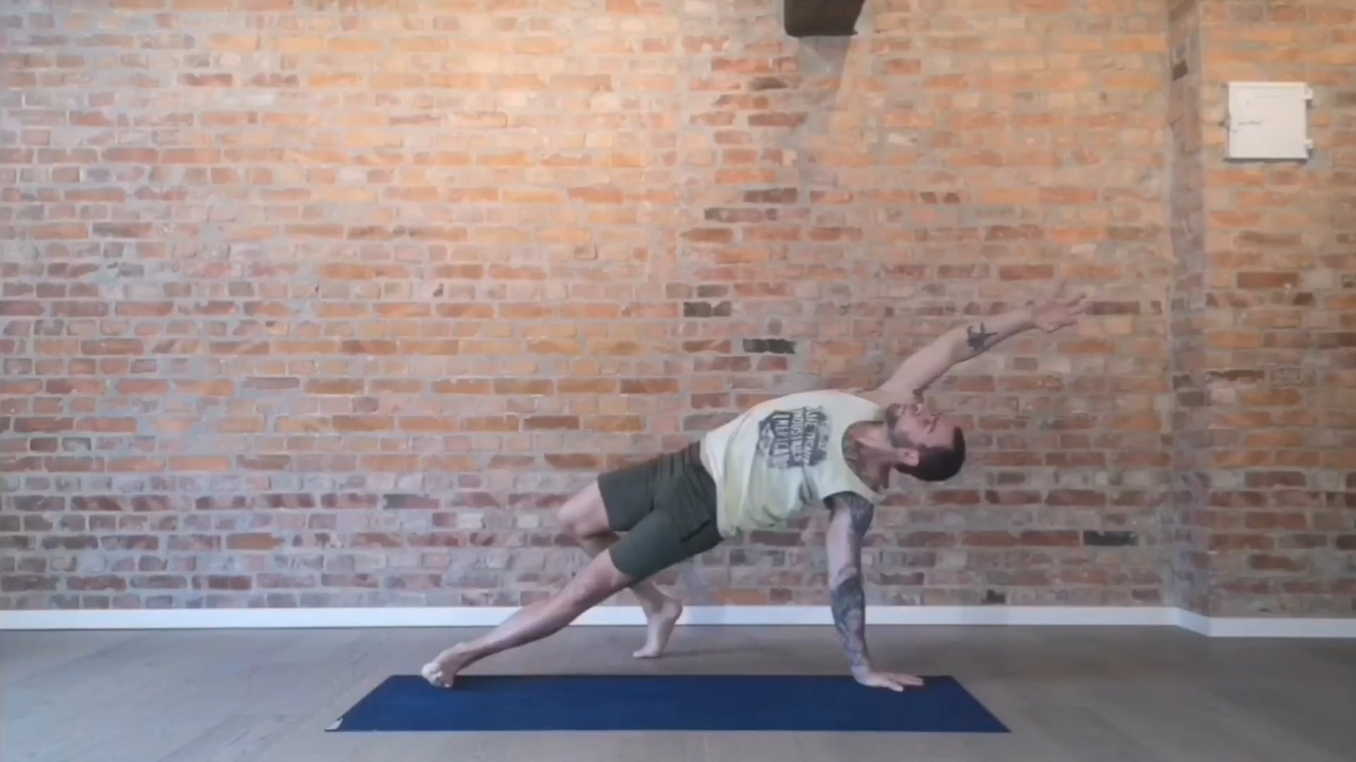 INTRO MODUL 8 - STILLNESS IN MOTION